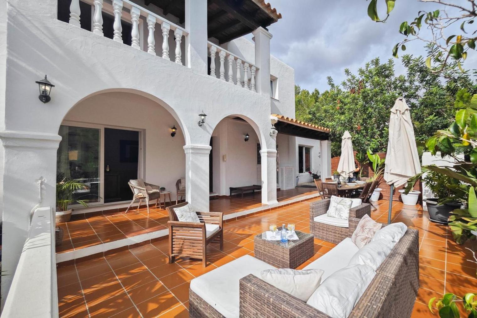 Villa Mercedes カラ・ロンガ エクステリア 写真